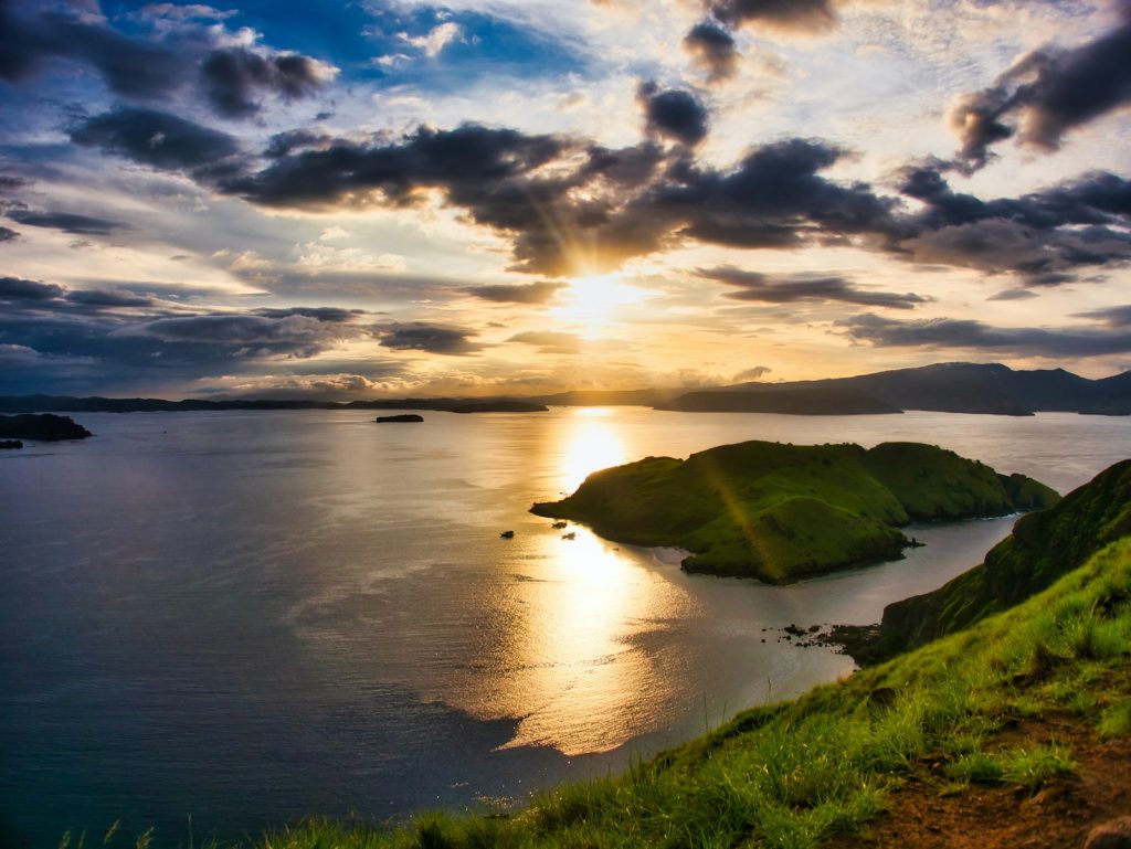 Getting to Labuan Bajo: Flights, Transfers & Visa Logistics